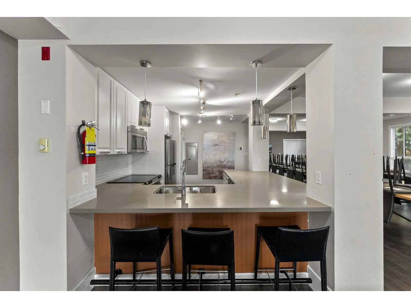 401 10455 154 STREET
