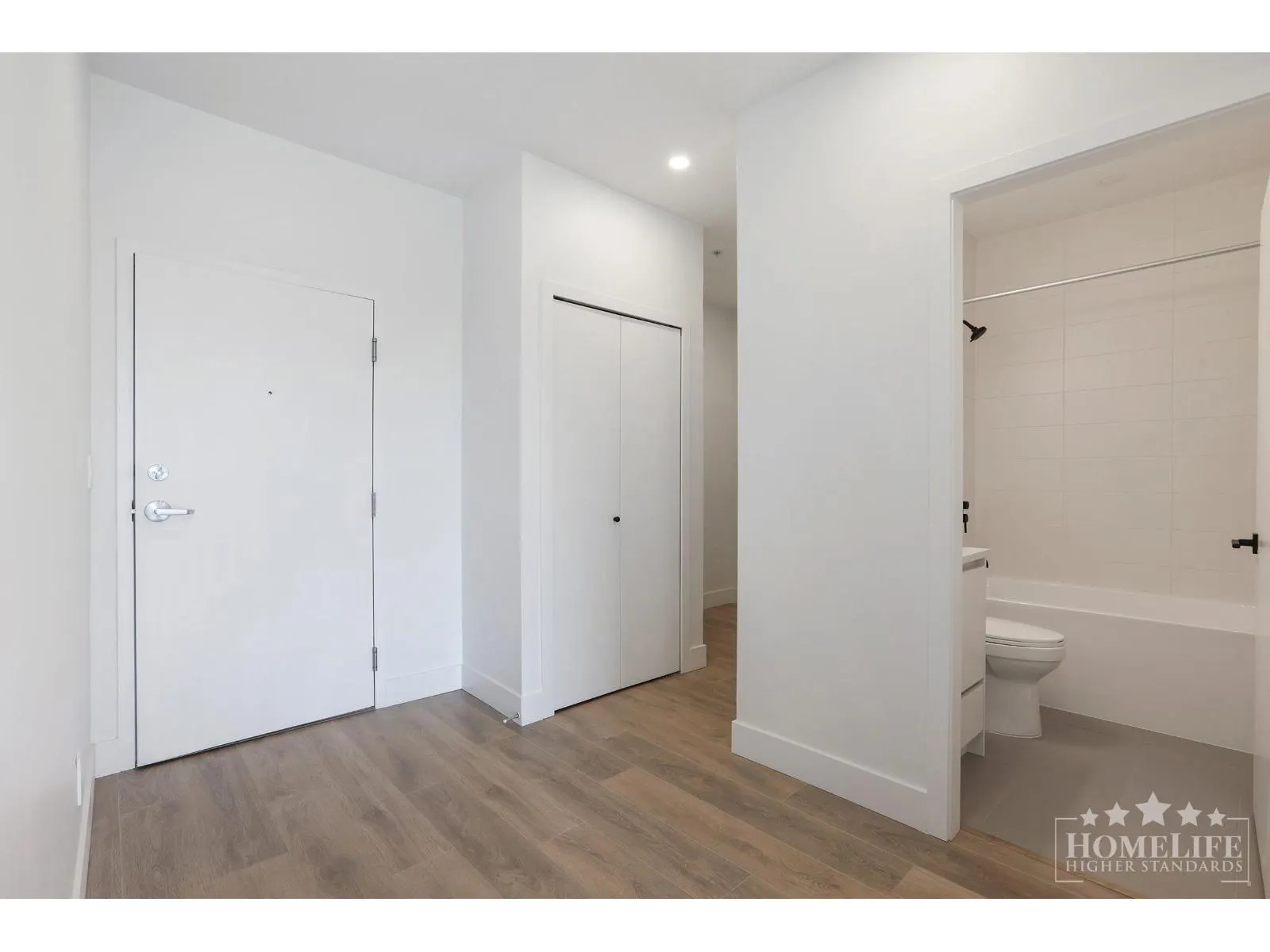 403 8496 120 STREET