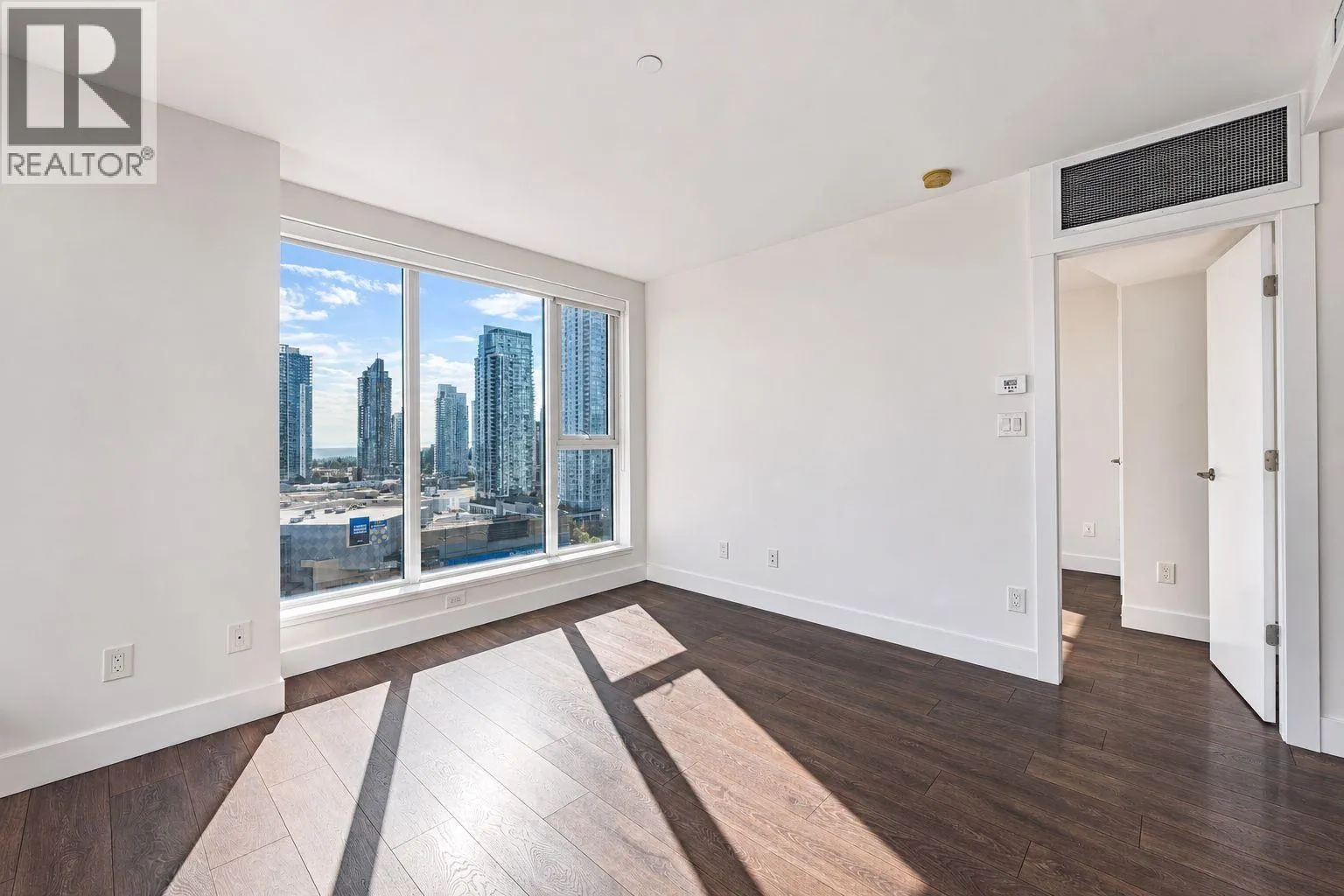 1902 4711 HAZEL STREET
