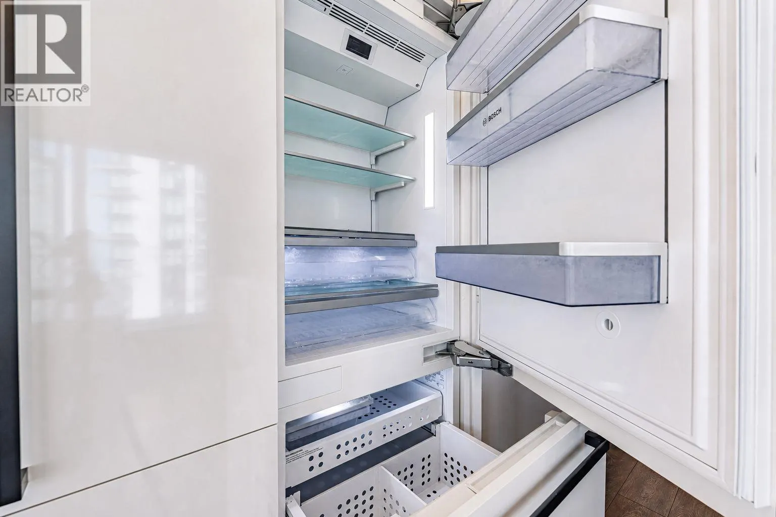 1902 4711 HAZEL STREET