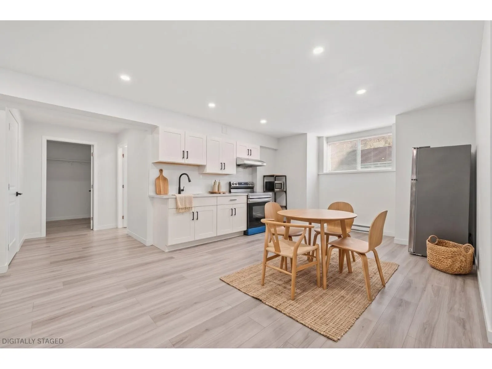 3307 ROSEMARY HEIGHTS CRESCENT