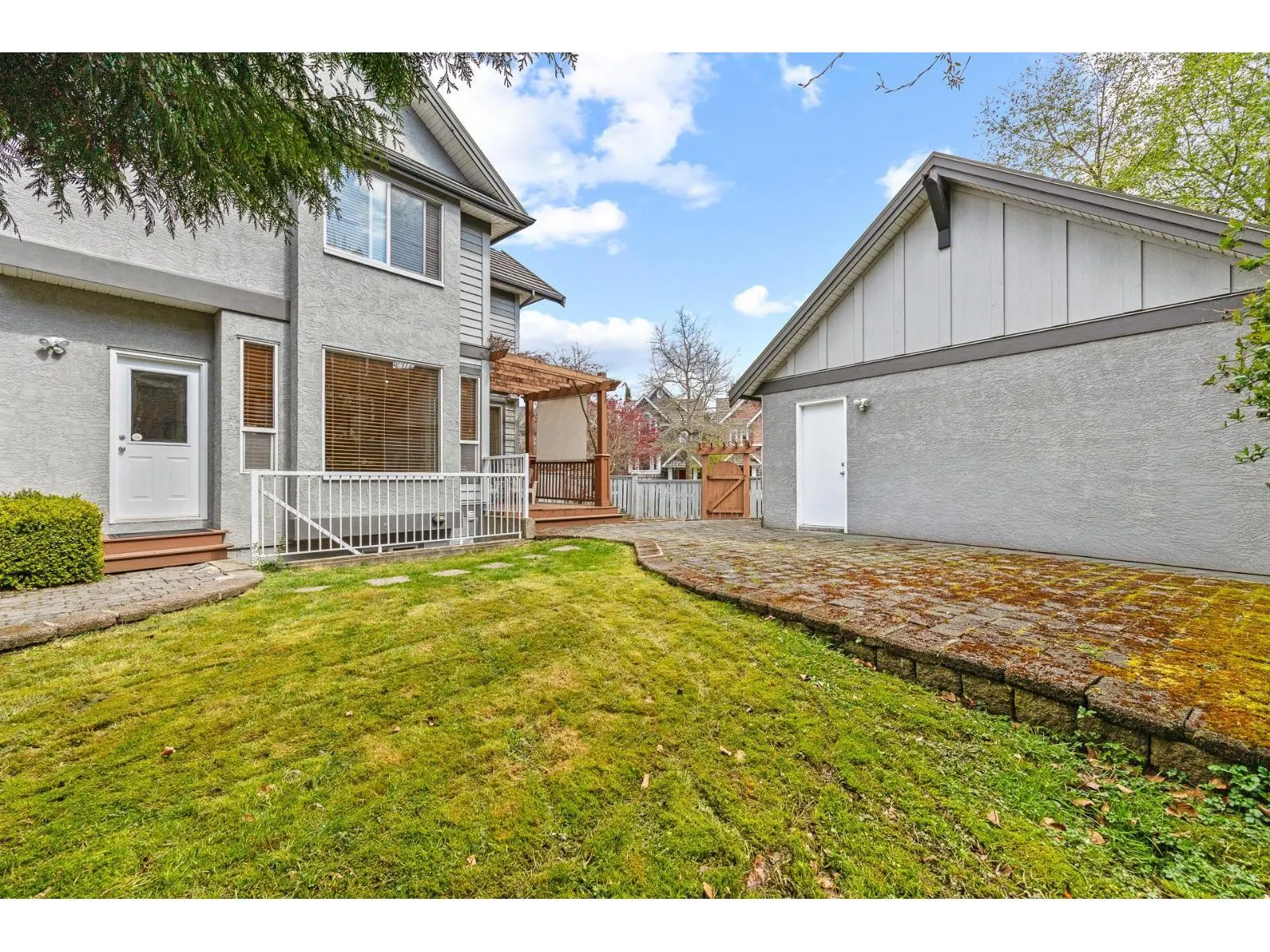 3307 ROSEMARY HEIGHTS CRESCENT