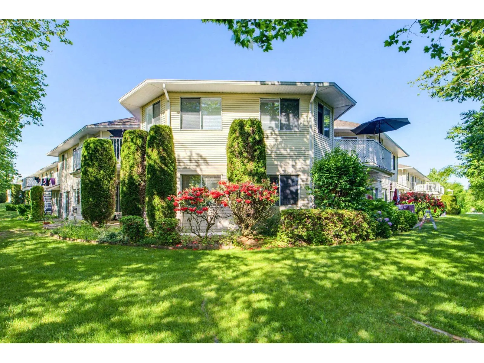 38 31255 UPPER MACLURE ROAD