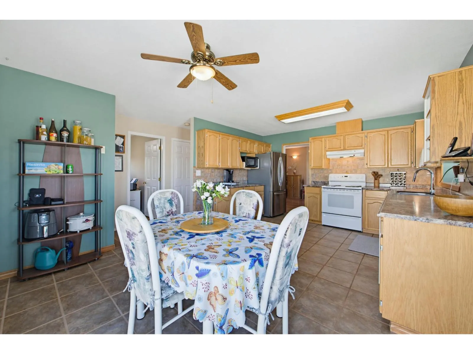 38 31255 UPPER MACLURE ROAD