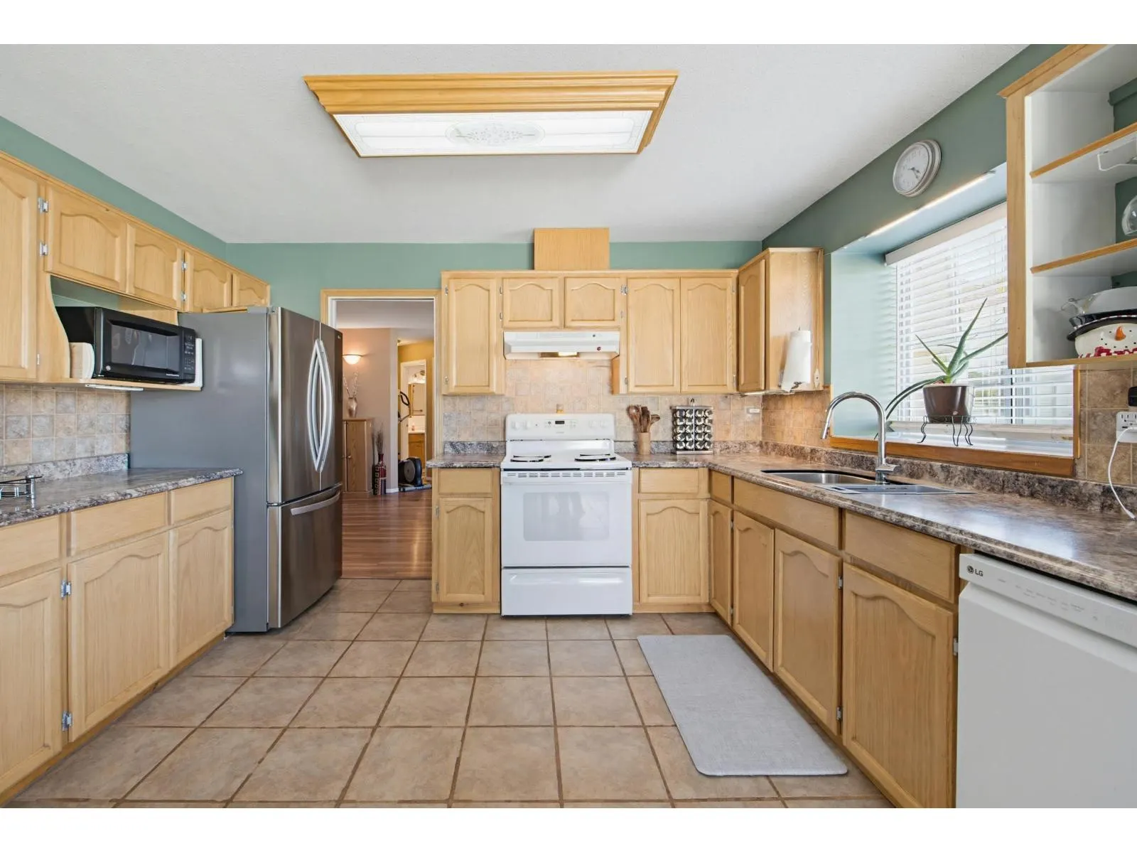 38 31255 UPPER MACLURE ROAD