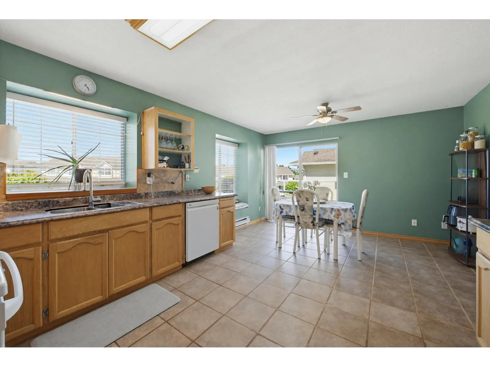 38 31255 UPPER MACLURE ROAD