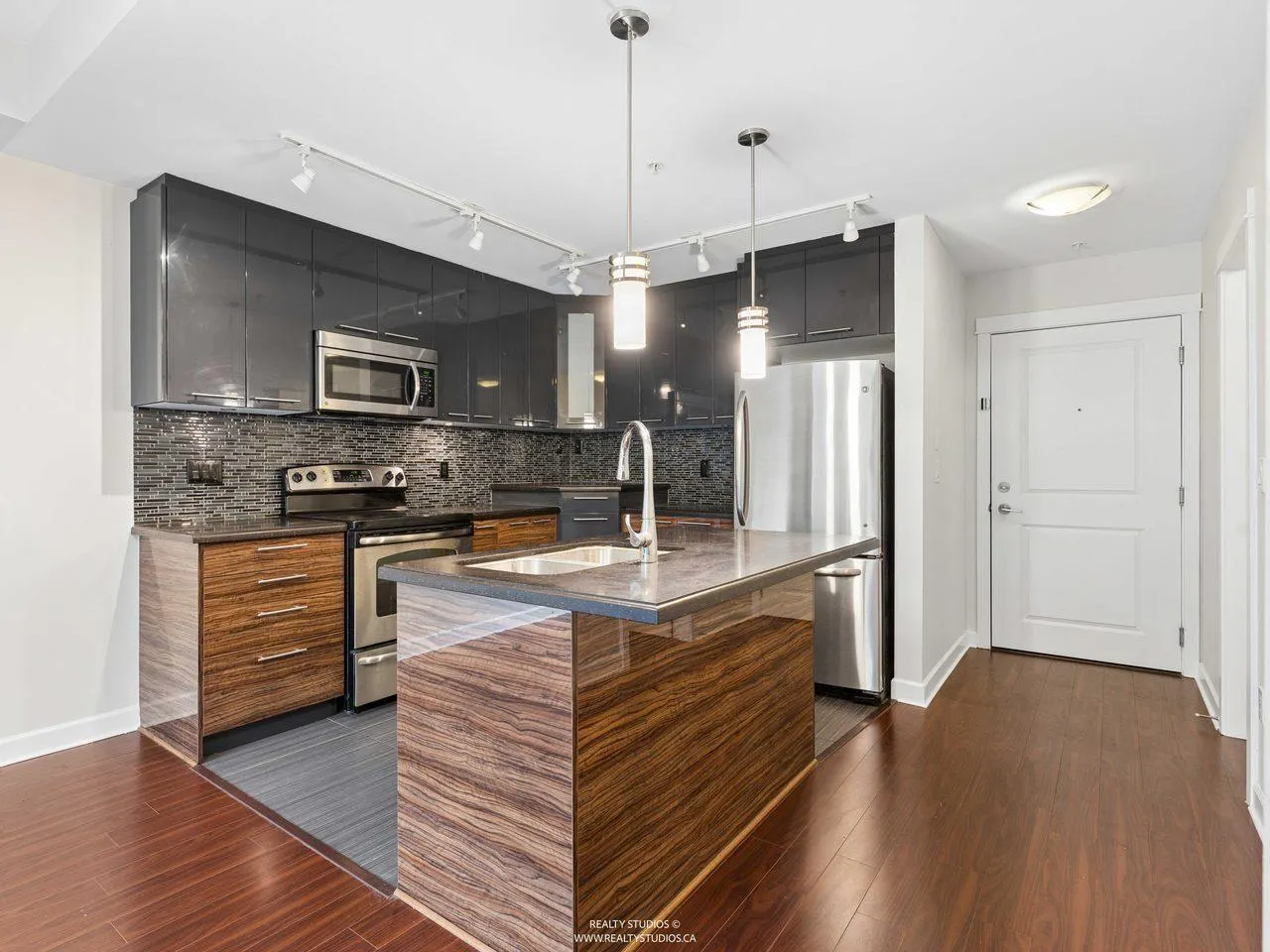 223 12039 64 AVENUE