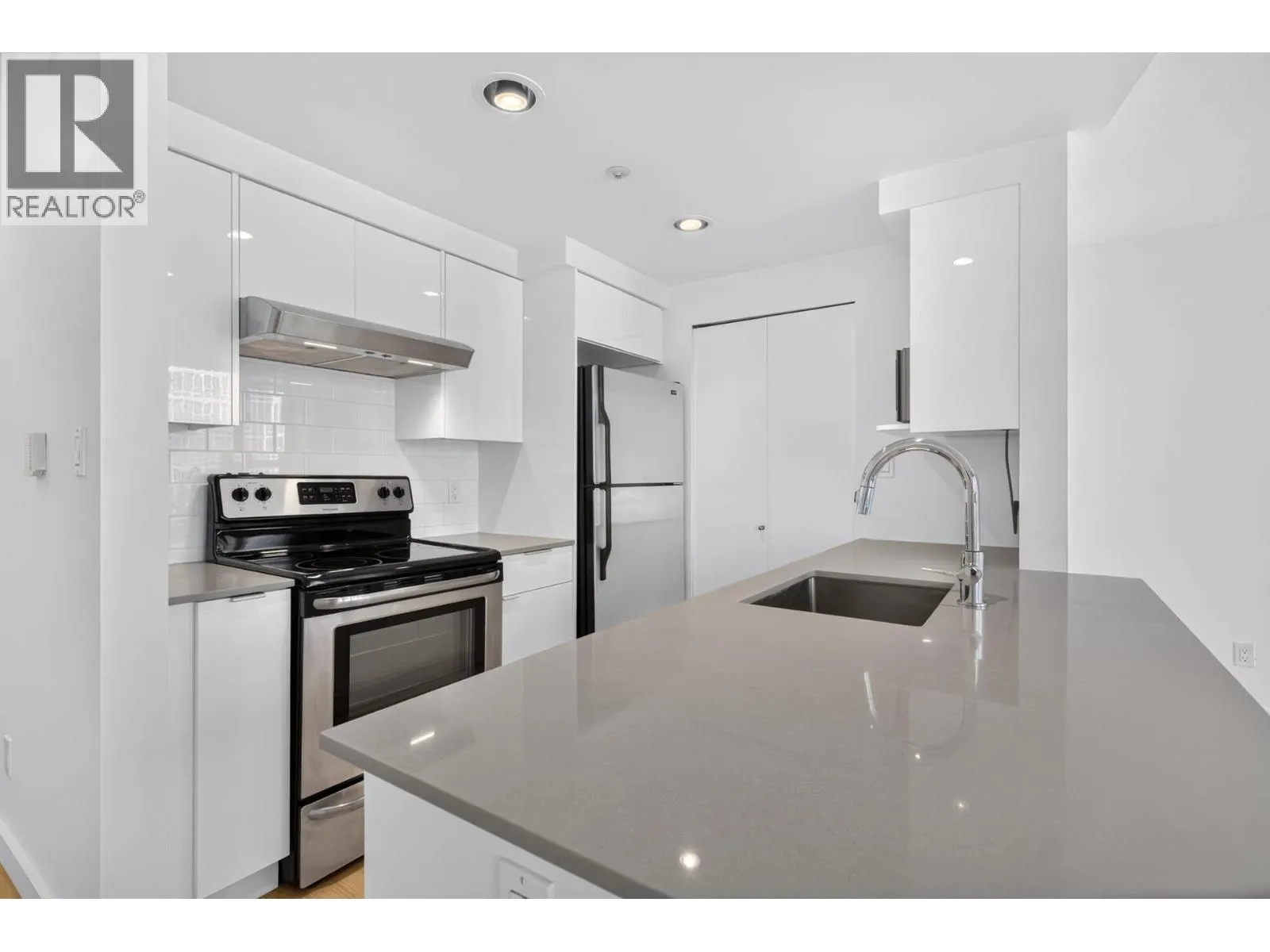 2603 1008 CAMBIE STREET