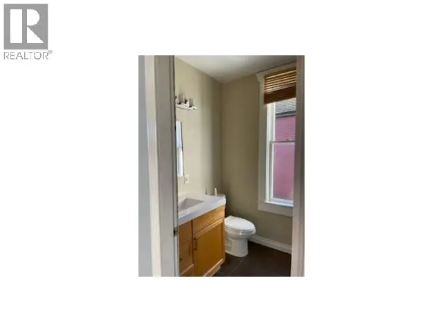 324 TENTH STREET