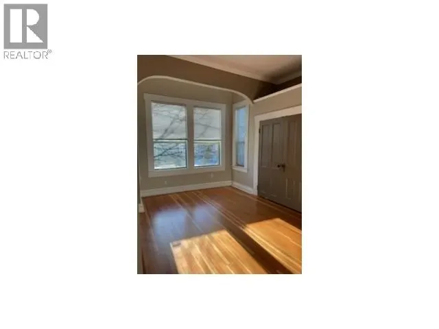 324 TENTH STREET