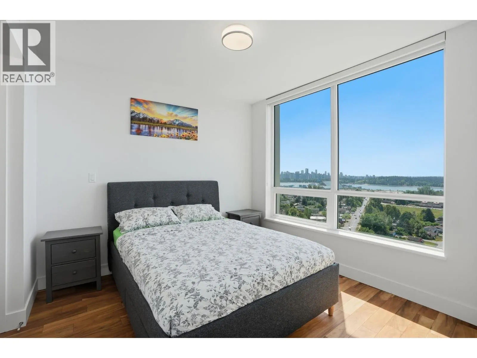 1904 1632 LIONS GATE LANE