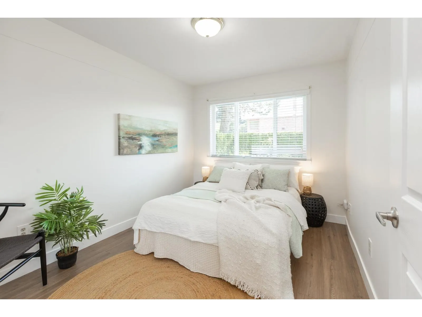 107 13965 16 AVENUE