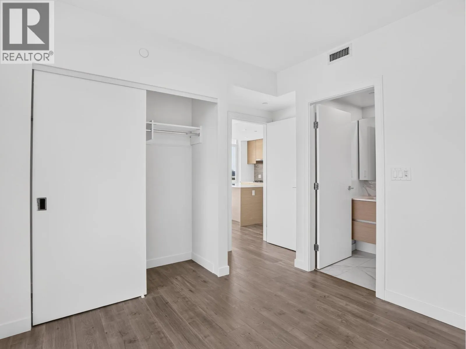1802 200 KLAHANIE COURT