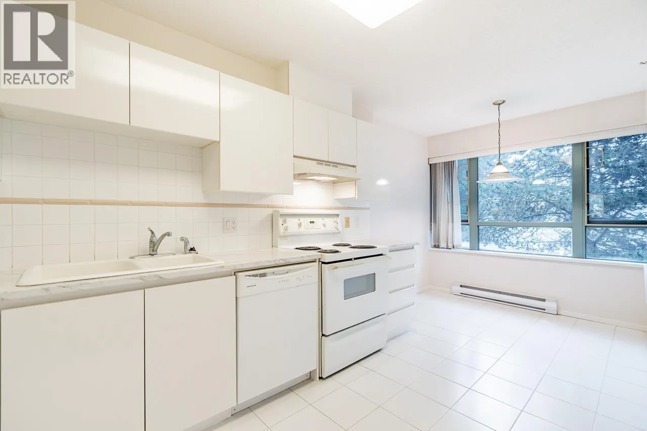 203 6622 SOUTHOAKS CRESCENT