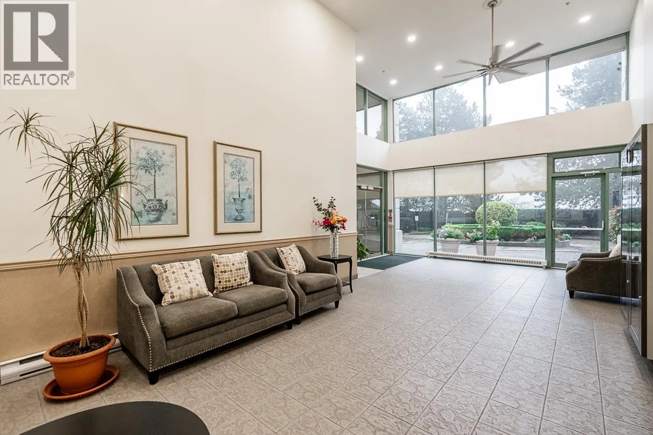 203 6622 SOUTHOAKS CRESCENT