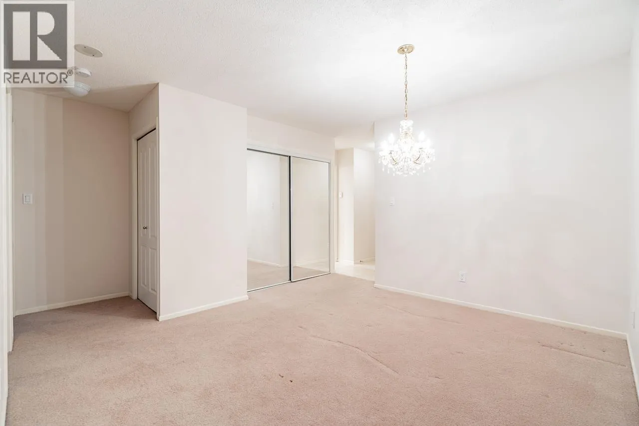 203 6622 SOUTHOAKS CRESCENT