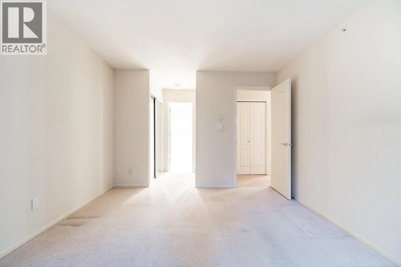 203 6622 SOUTHOAKS CRESCENT