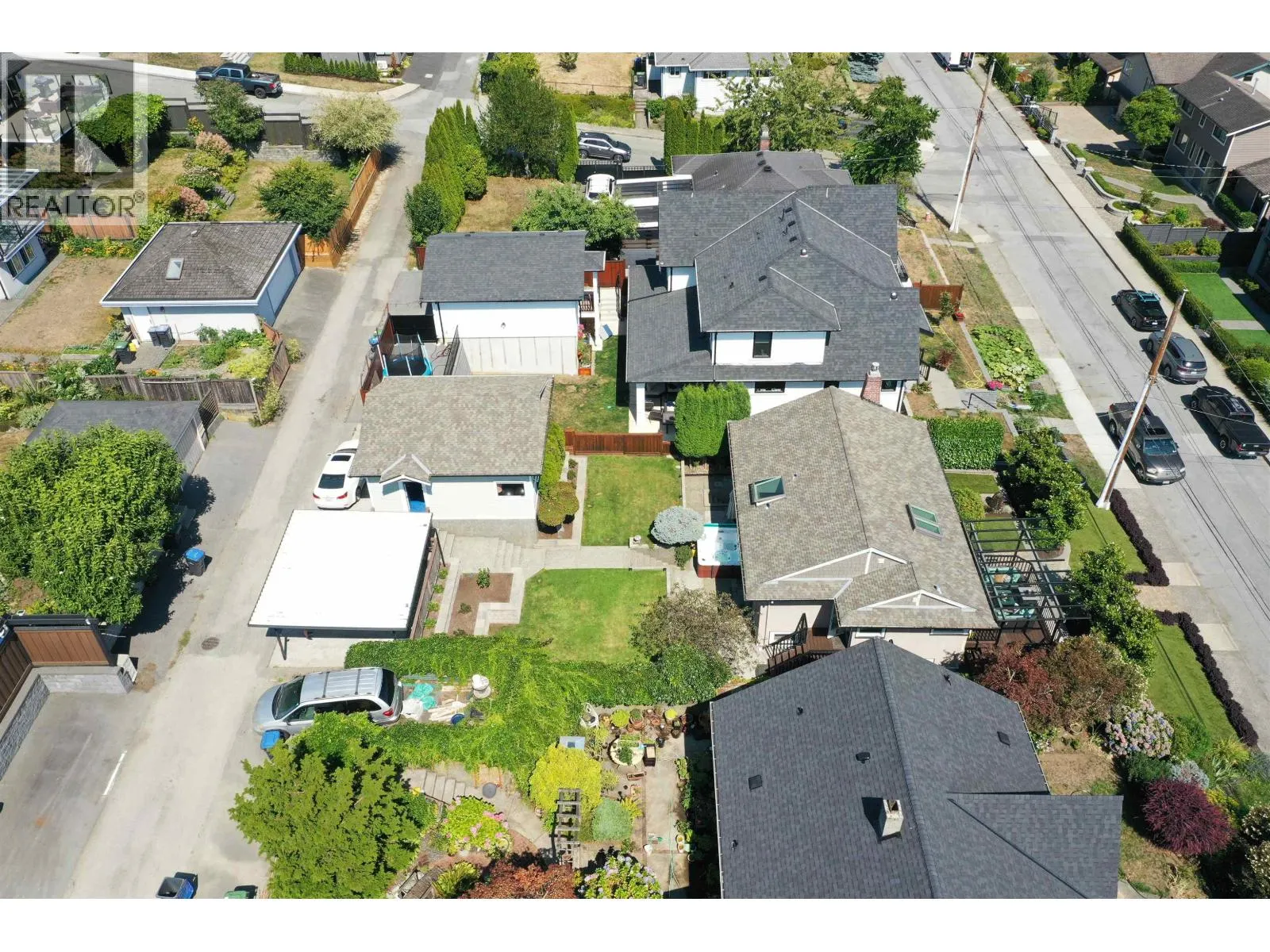 1707 NANAIMO STREET