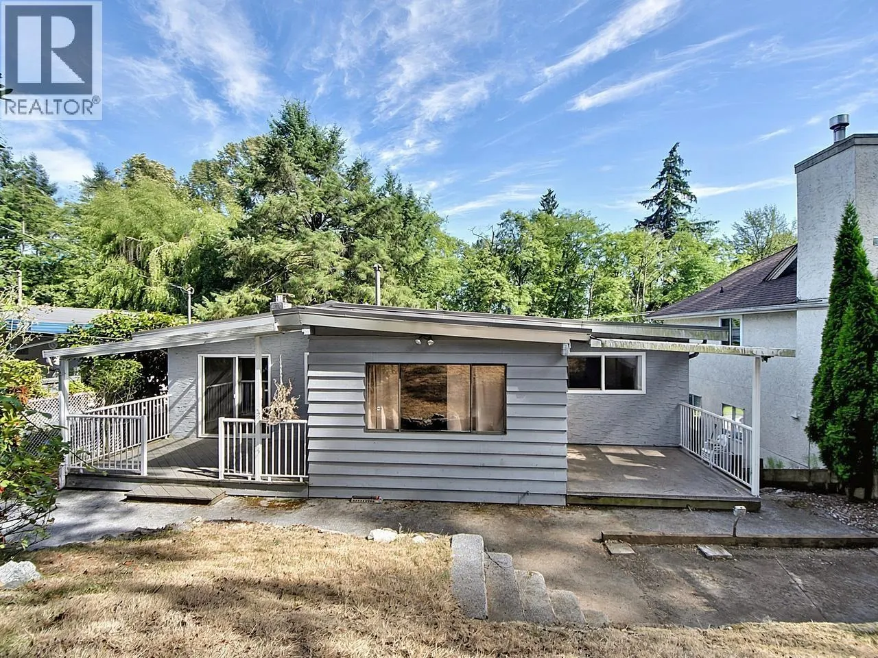 1106 HEYWOOD STREET