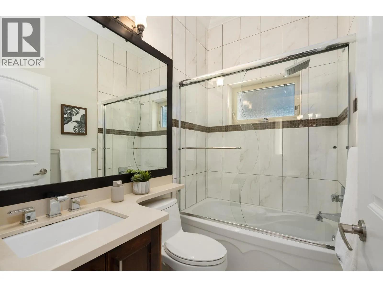 6387 PRINCE ALBERT STREET