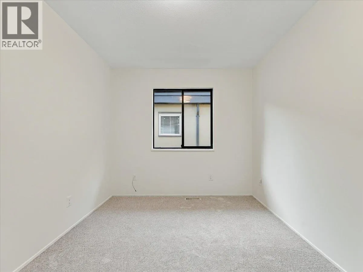 240 E 18TH STREET