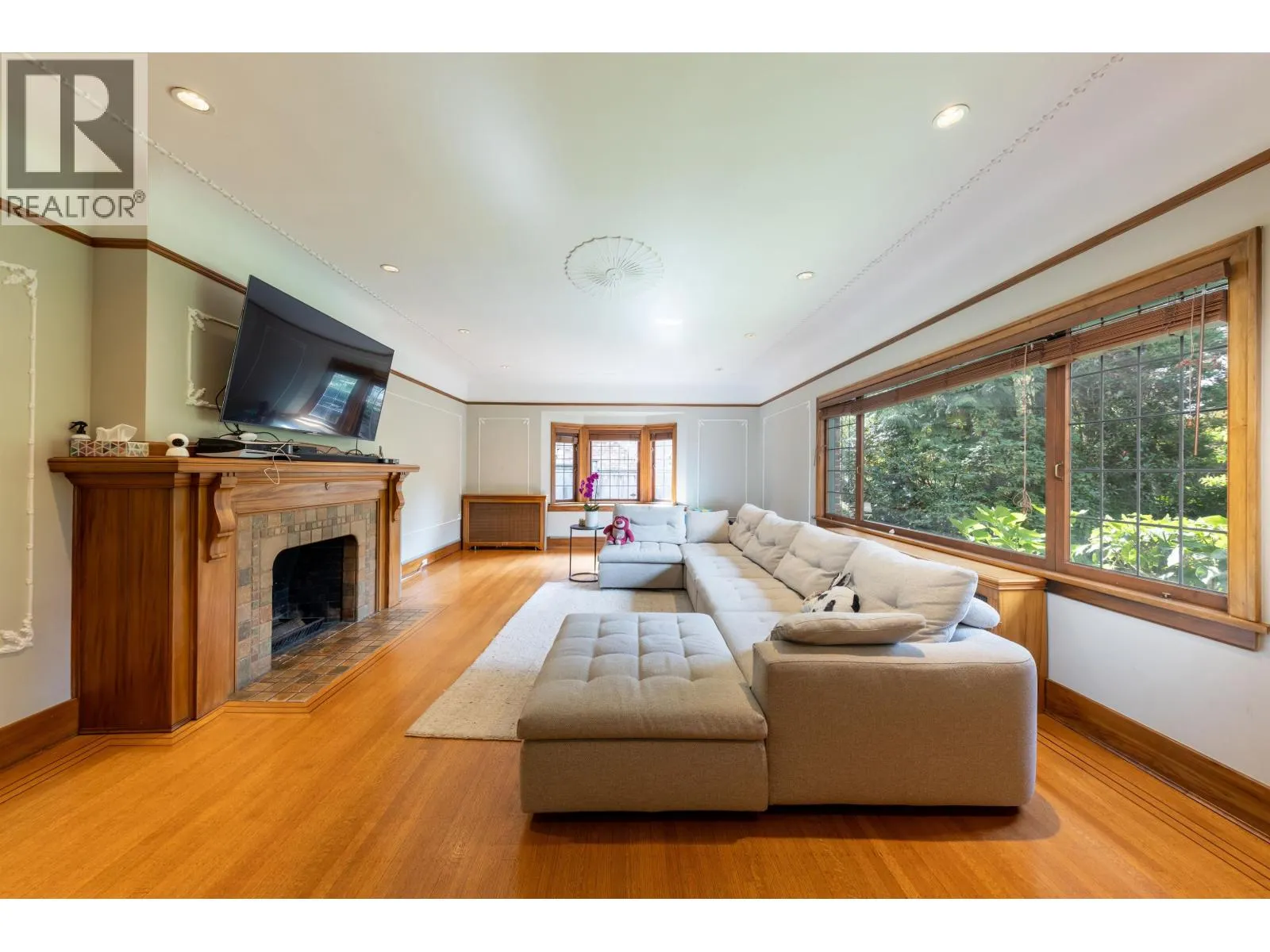6026 ANGUS DRIVE