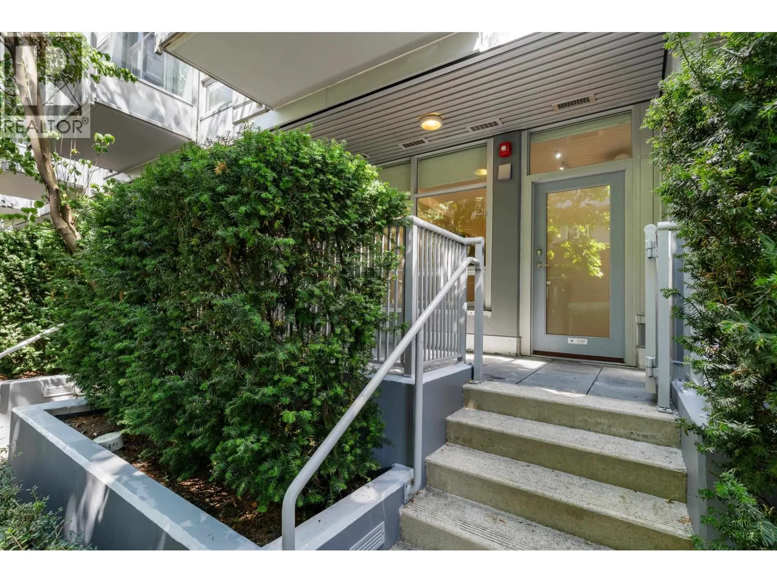 134 E 1ST AVENUE