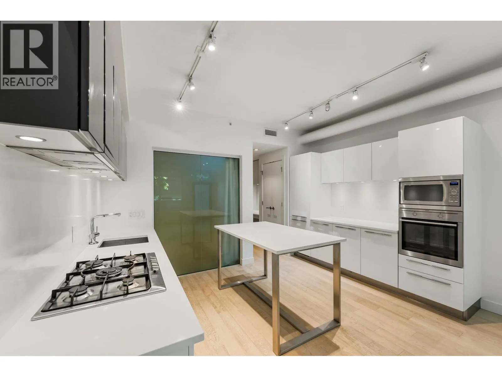 134 E 1ST AVENUE