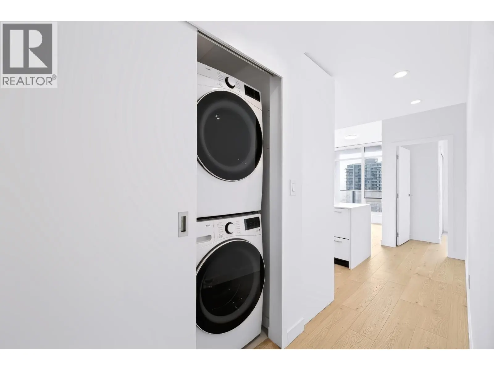 3109 2181 MADISON AVENUE