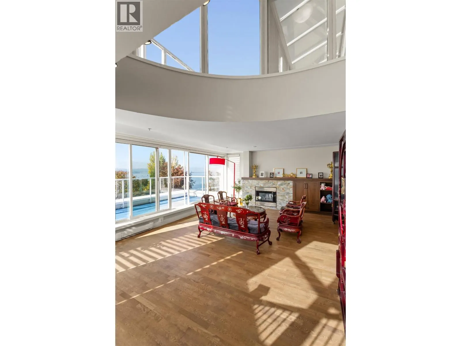 PH 1403 BEACH AVENUE