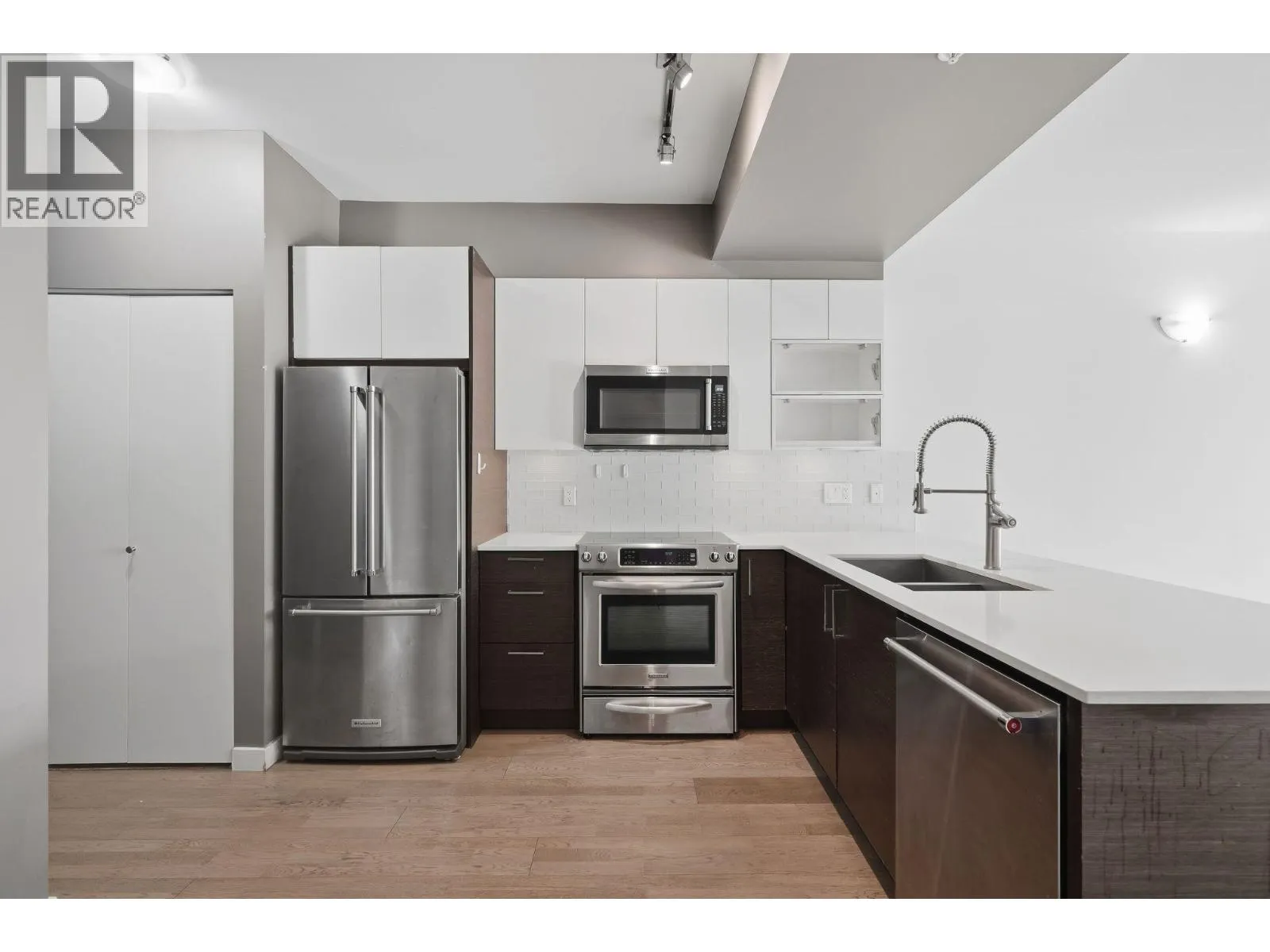 206 2267 PITT RIVER ROAD
