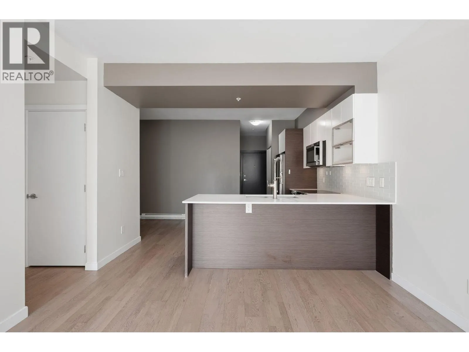 206 2267 PITT RIVER ROAD