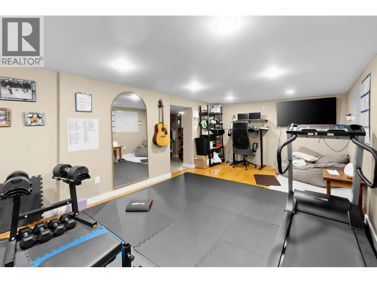 1095 E 29TH STREET