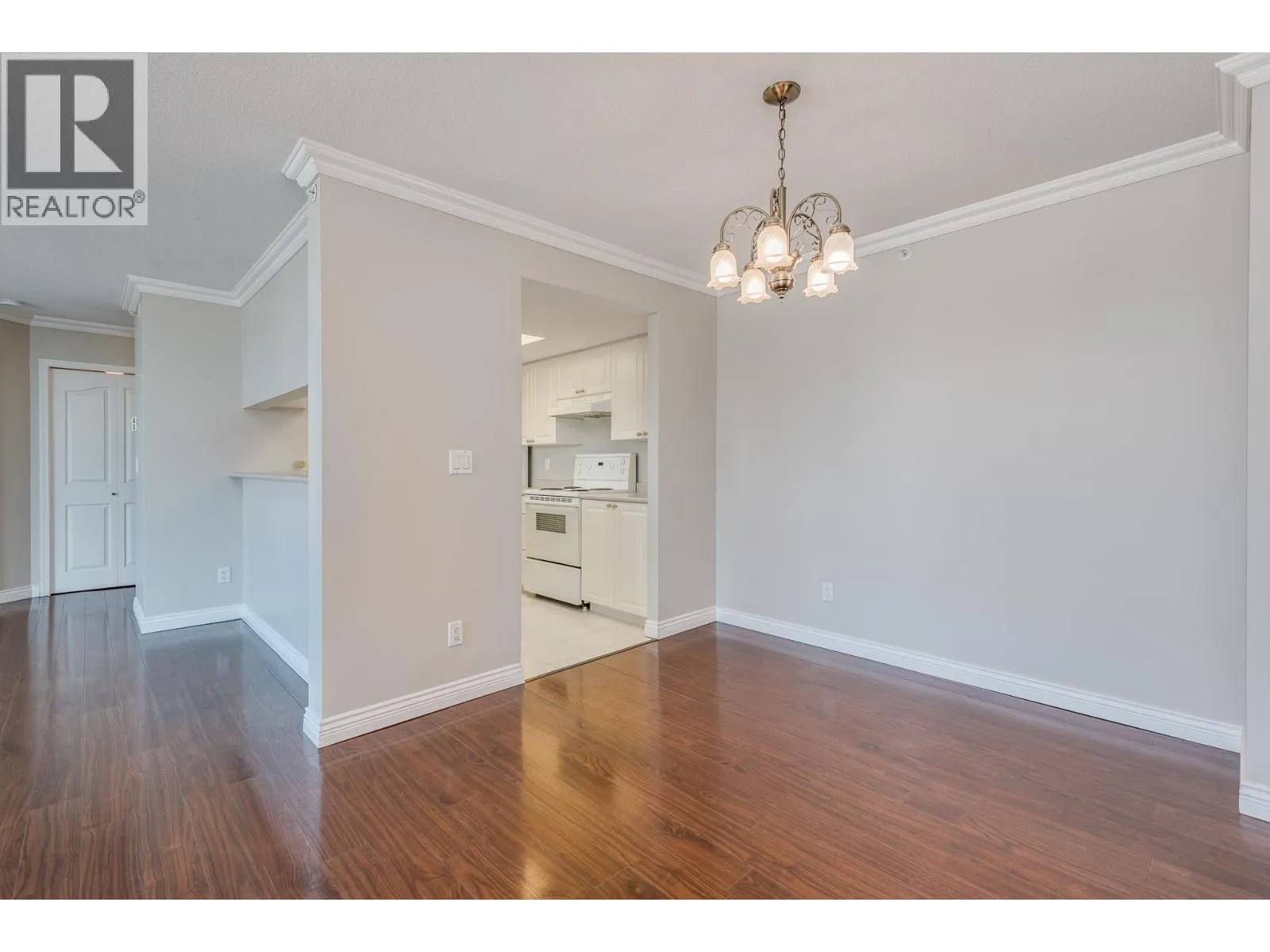 1701 739 PRINCESS STREET