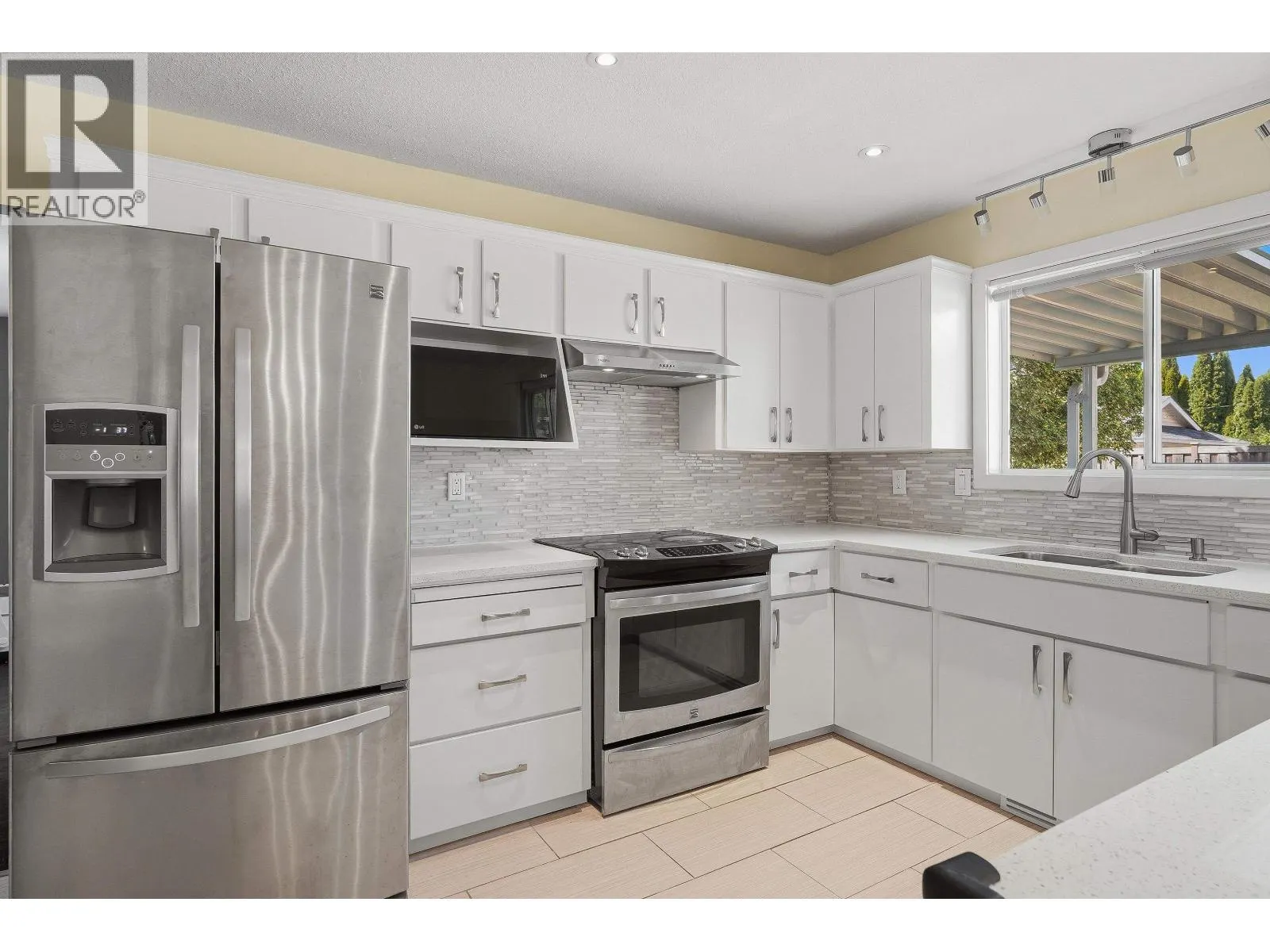 23423 SANDPIPER AVENUE