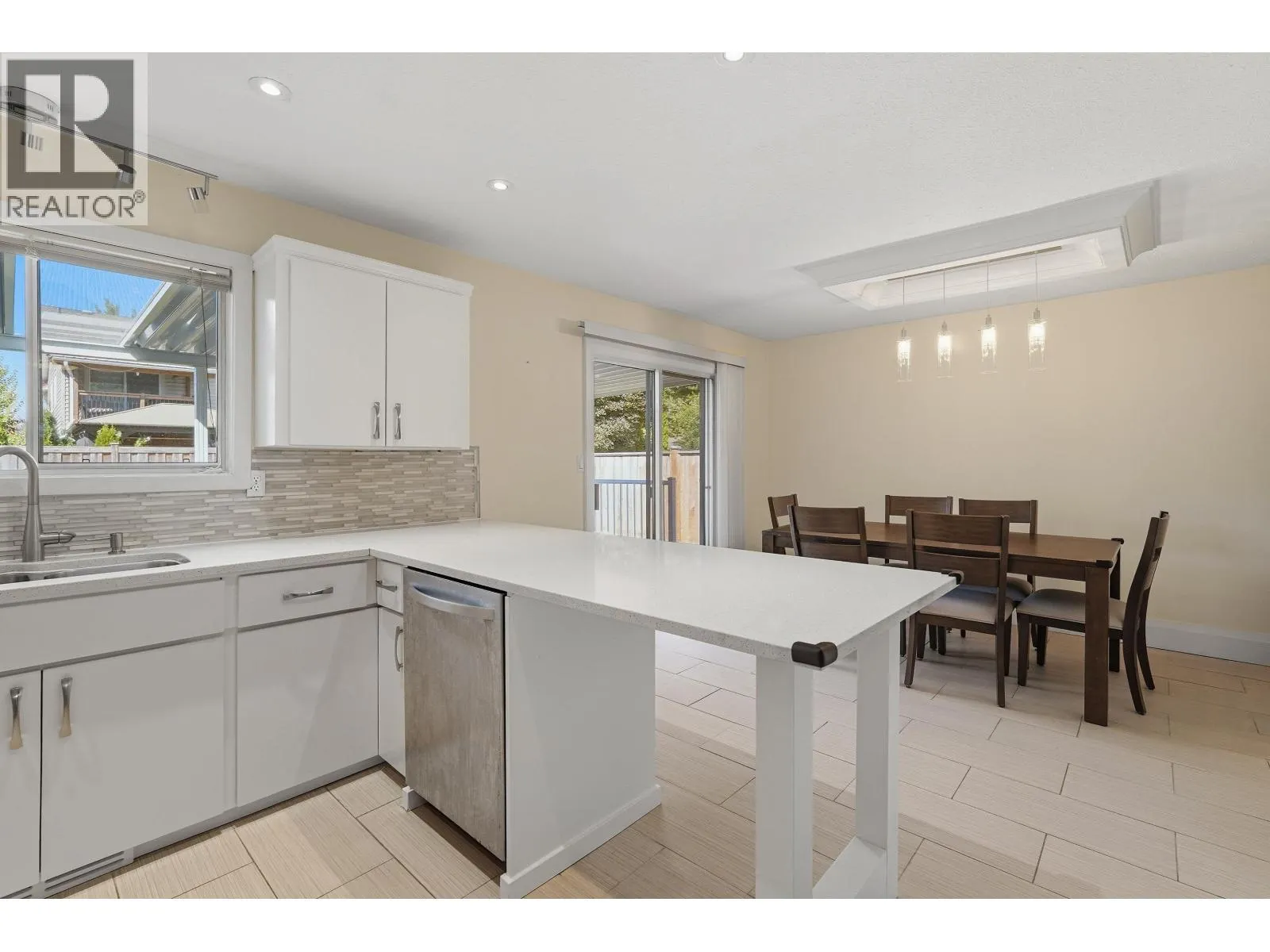 23423 SANDPIPER AVENUE