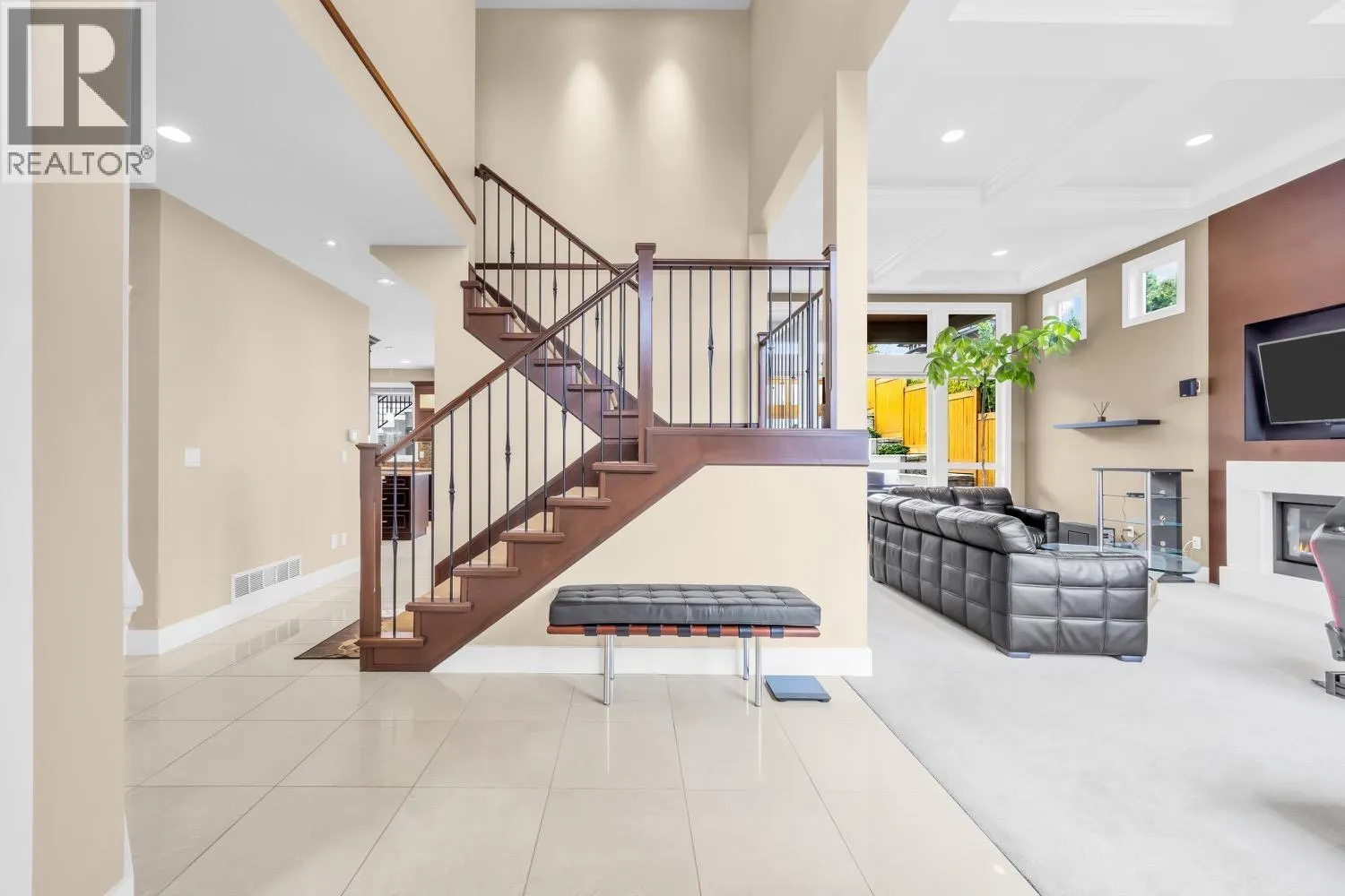 4294 PRICE CRESCENT