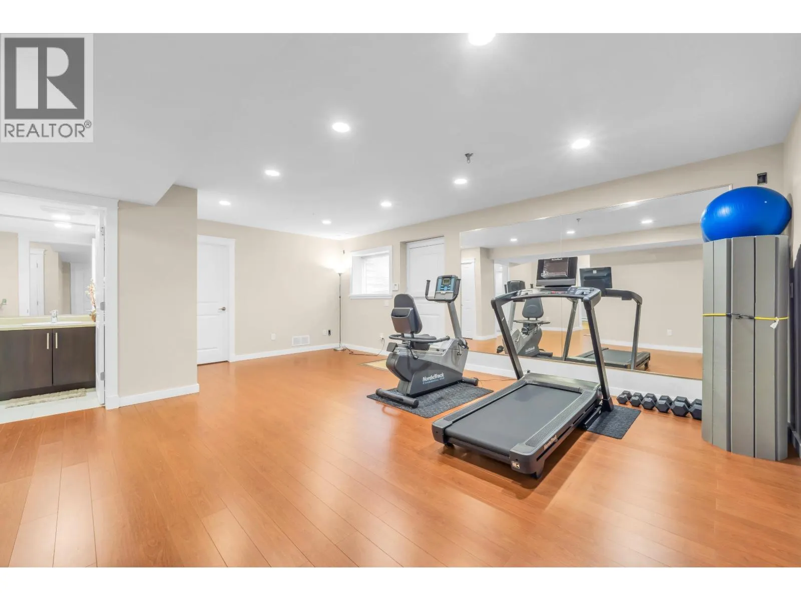 4294 PRICE CRESCENT