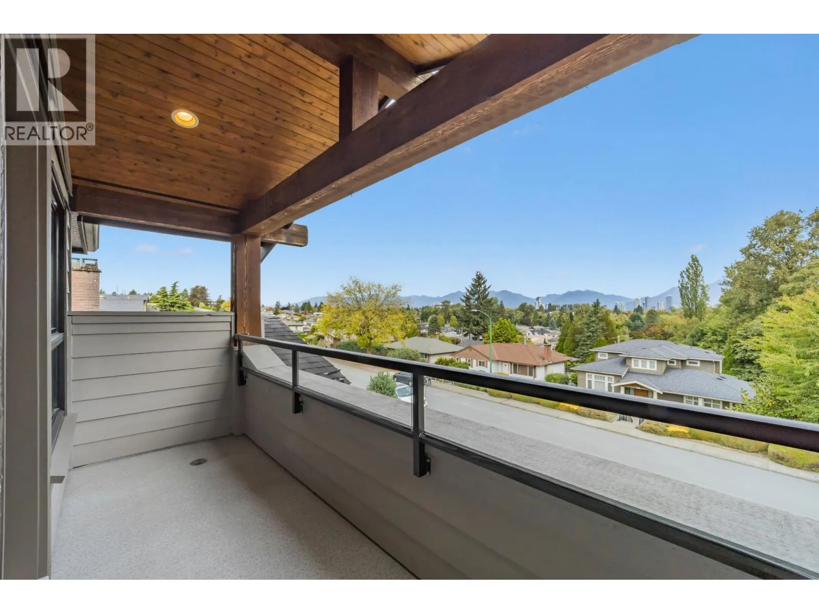 4294 PRICE CRESCENT