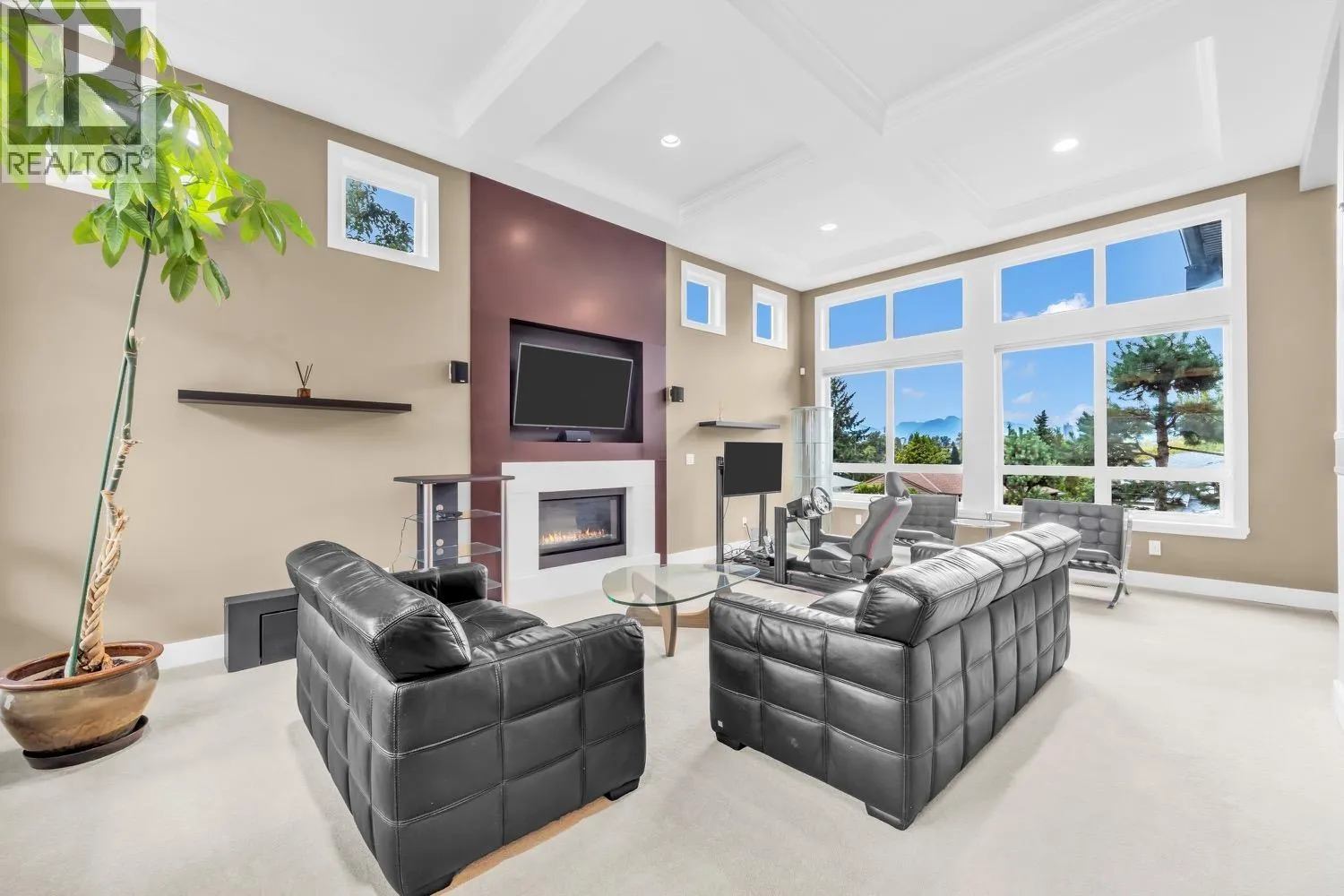 4294 PRICE CRESCENT