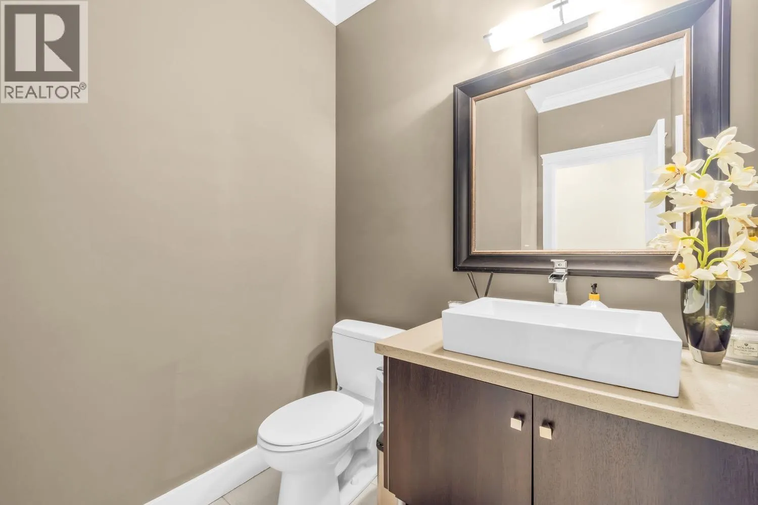 4294 PRICE CRESCENT