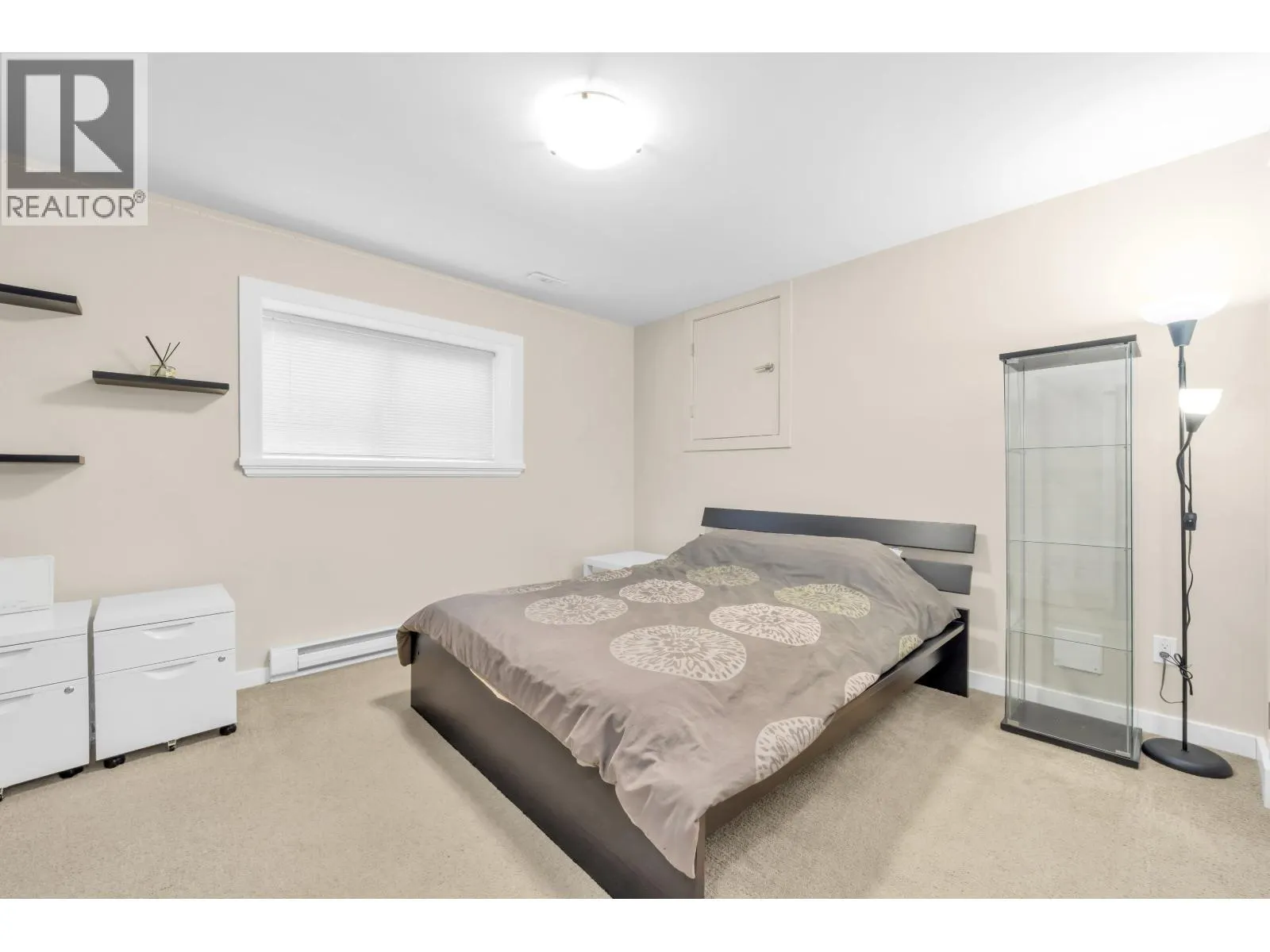 4294 PRICE CRESCENT