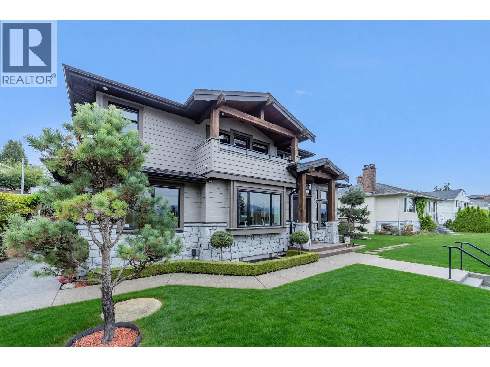 4294 PRICE CRESCENT