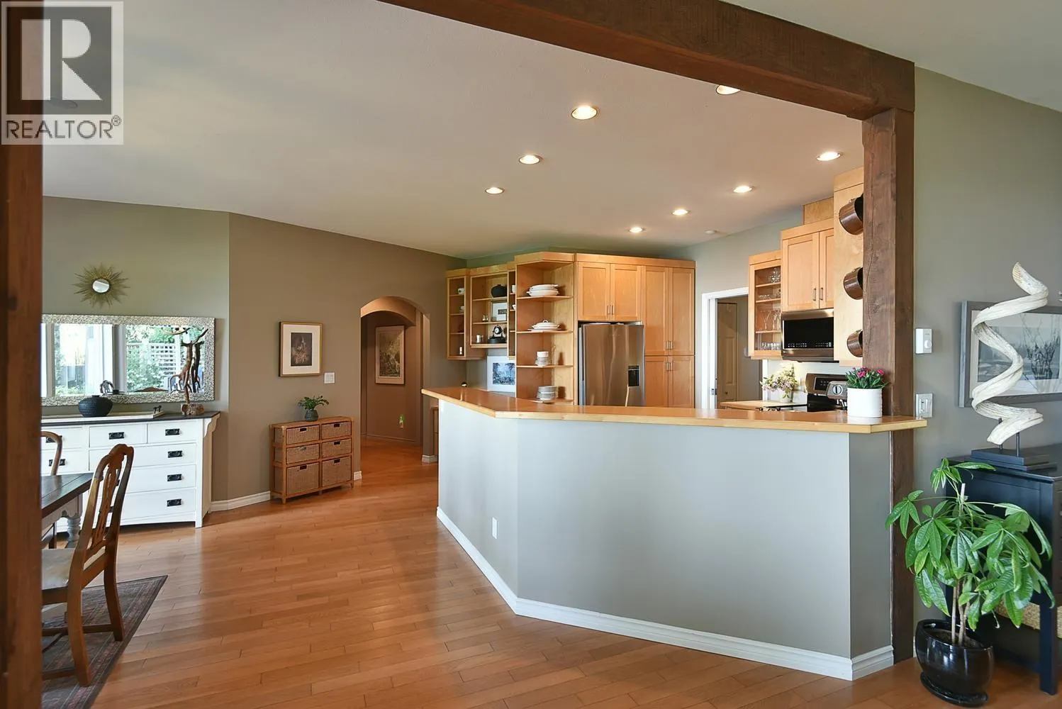 7647 EUREKA PLACE