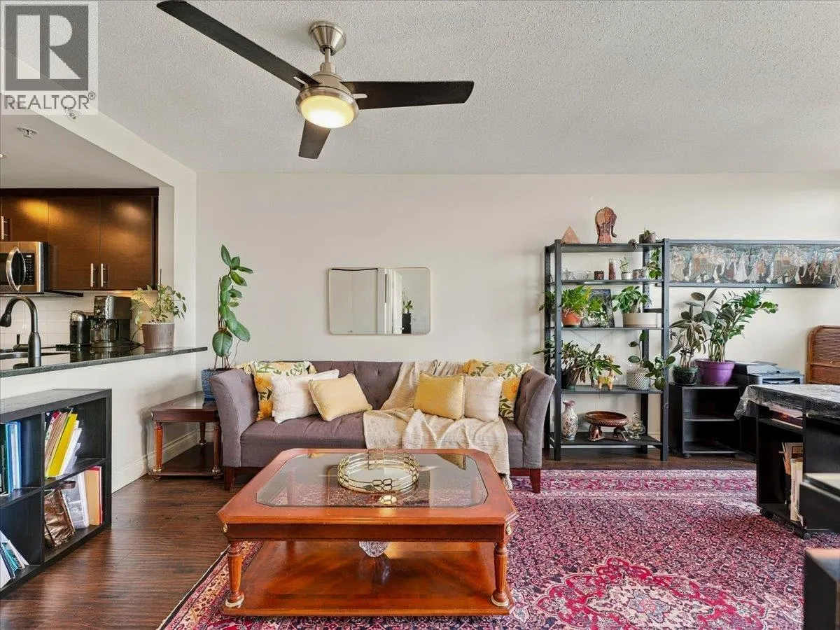1608 555 DELESTRE AVENUE