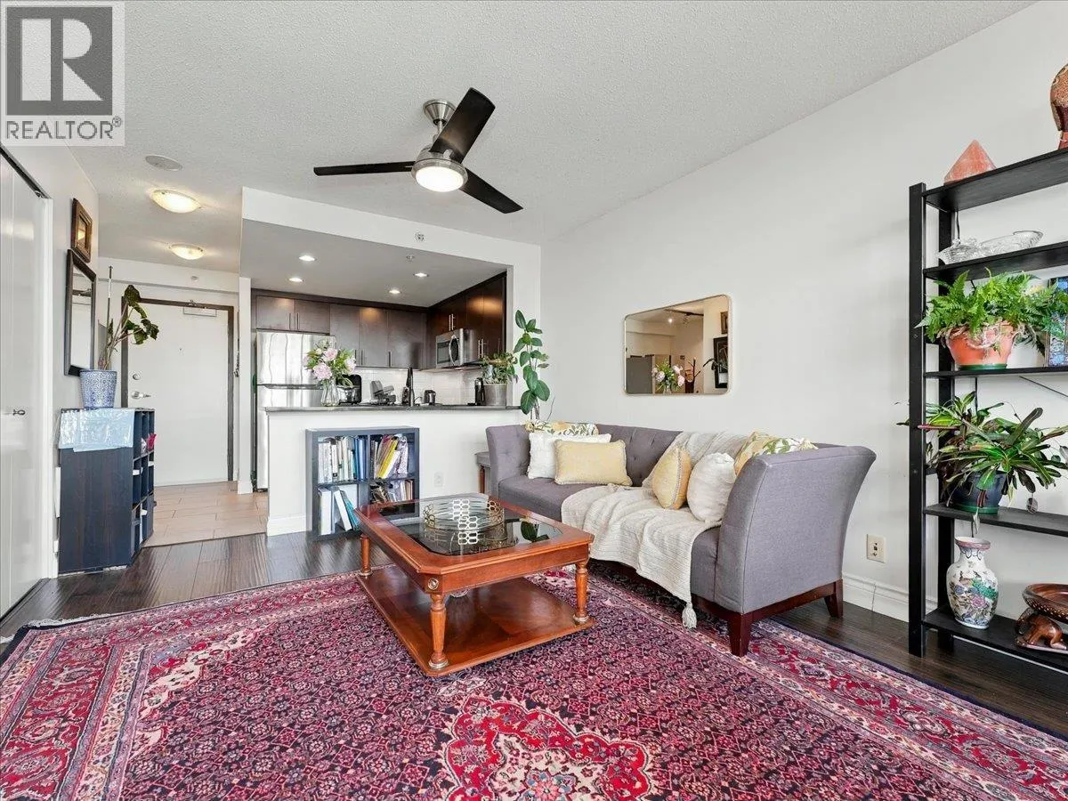 1608 555 DELESTRE AVENUE