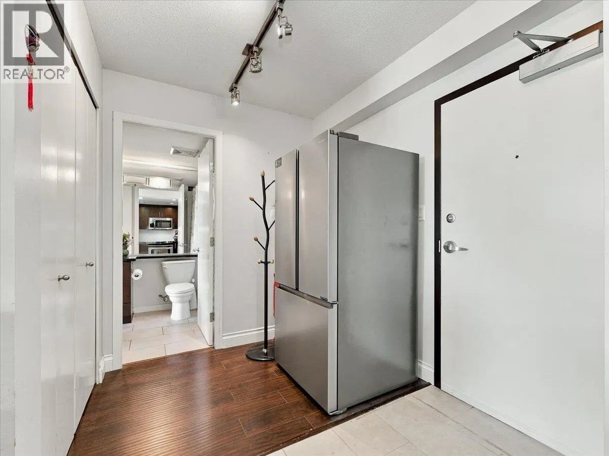 1608 555 DELESTRE AVENUE