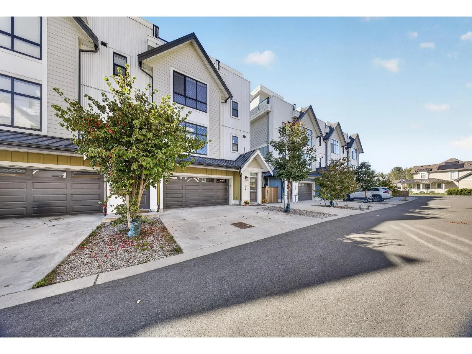 209 46211 PROMONTORY ROAD|Sardis South
