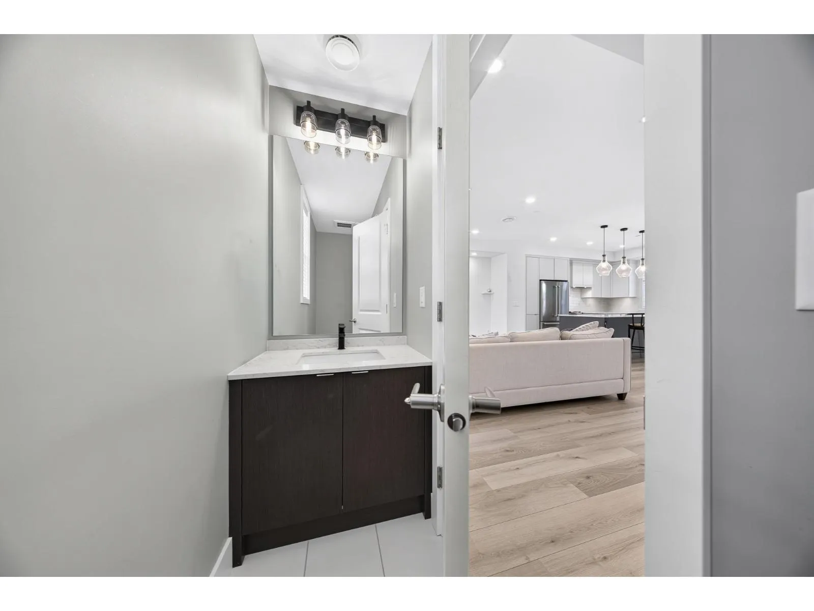 209 46211 PROMONTORY ROAD|Sardis South