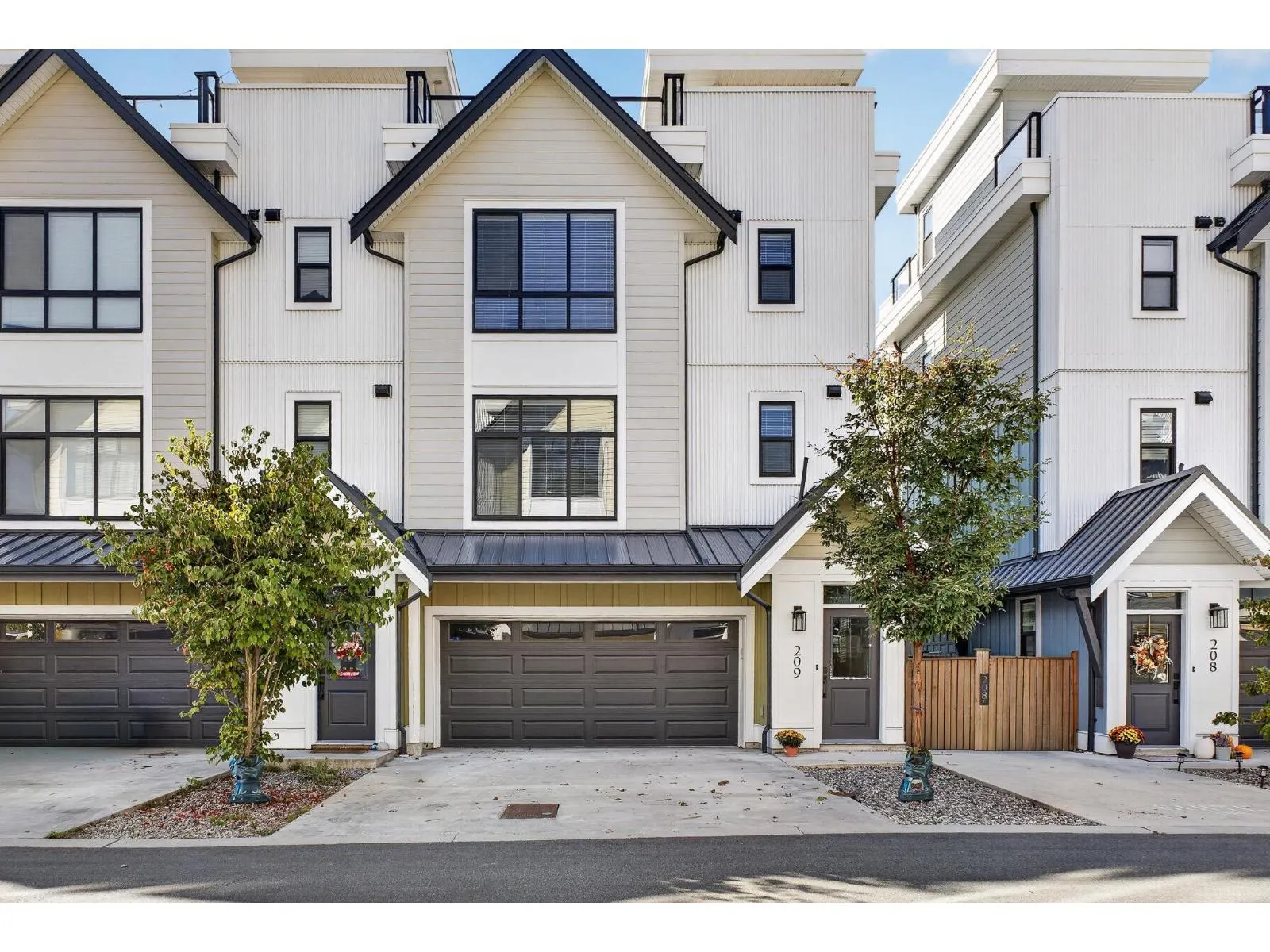 209 46211 PROMONTORY ROAD|Sardis South